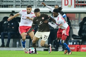  法甲保级大战混沌，五支球队深陷泥潭混战  