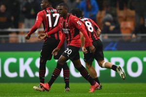  AC米兰绝杀佛罗伦萨，皮奥利赛后盛赞莱奥  