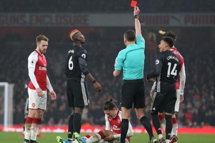  曼联争议红牌葬送德比胜利  