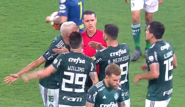  那不勒斯青年军掀翻卫冕冠军  